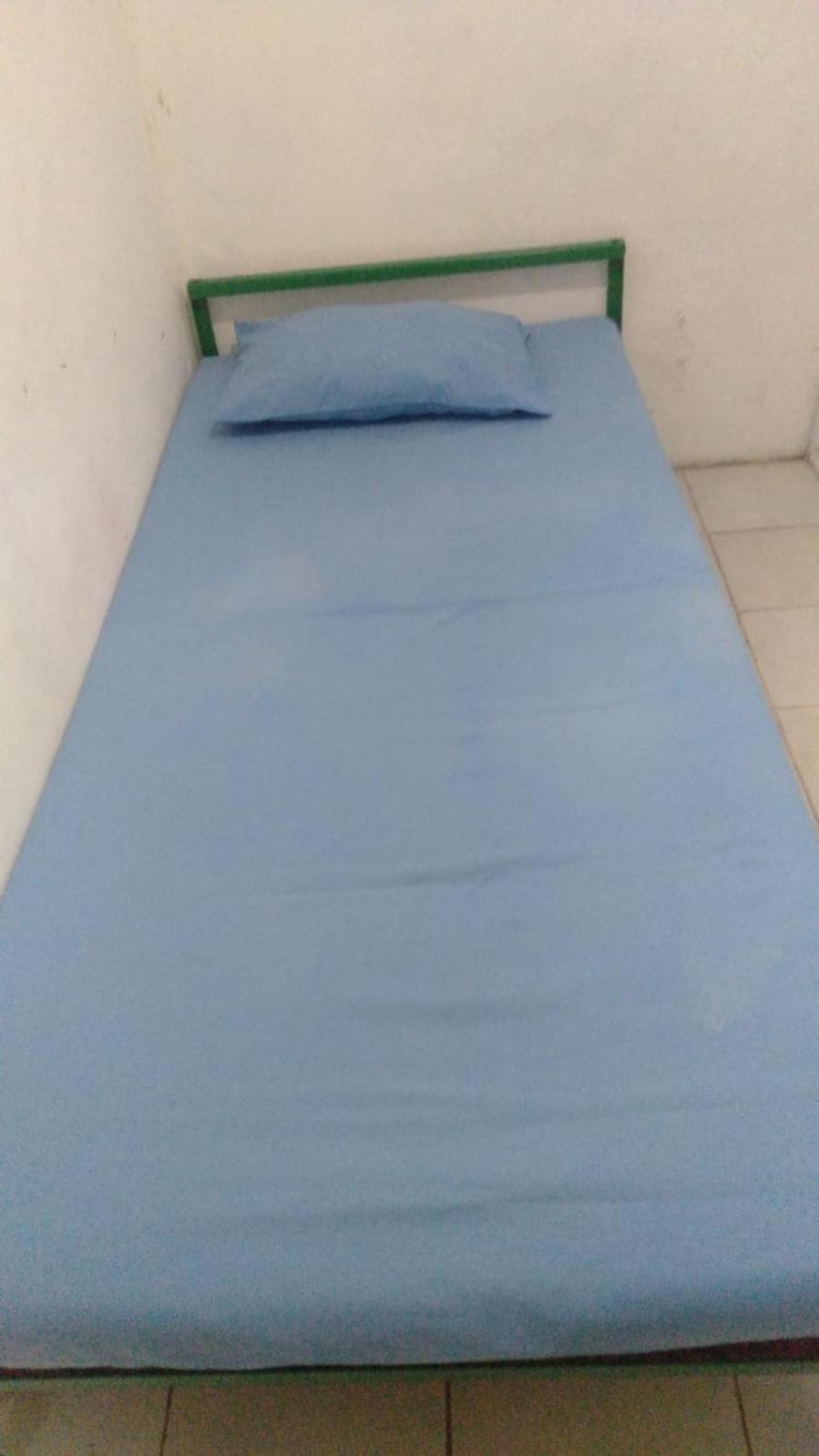 Kos Omah Yanto 19 Guest House Jakarta Bagian luar foto
